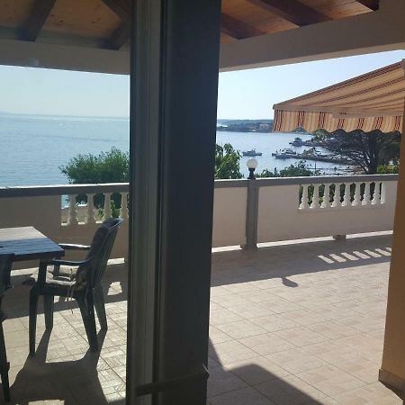 Apartmani Slavica ราบ ภายนอก รูปภาพ