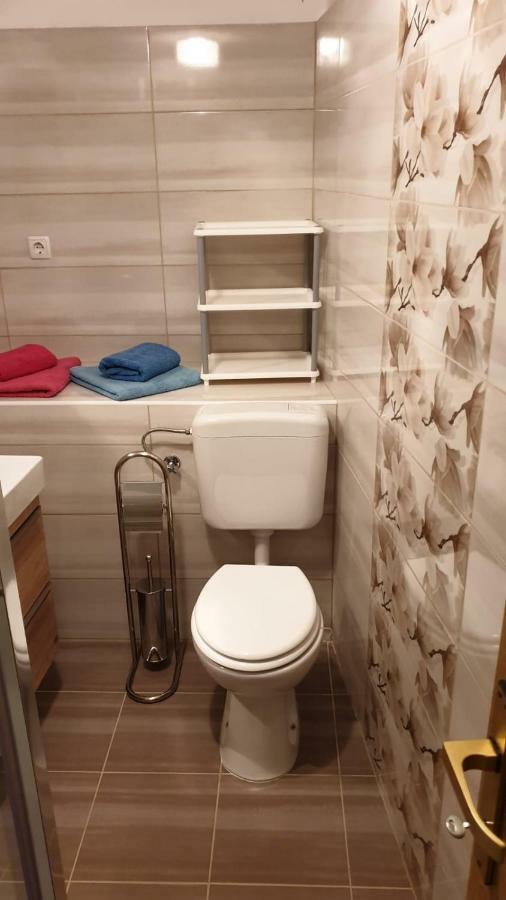 Apartmani Slavica ราบ ภายนอก รูปภาพ