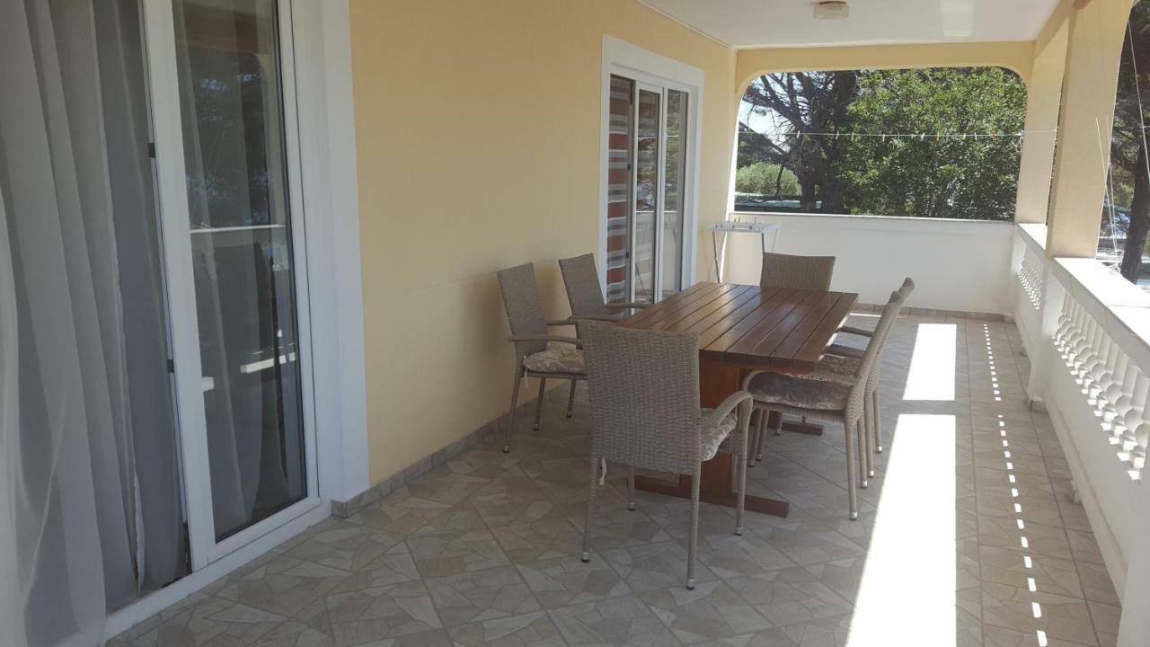 Apartmani Slavica ราบ ภายนอก รูปภาพ