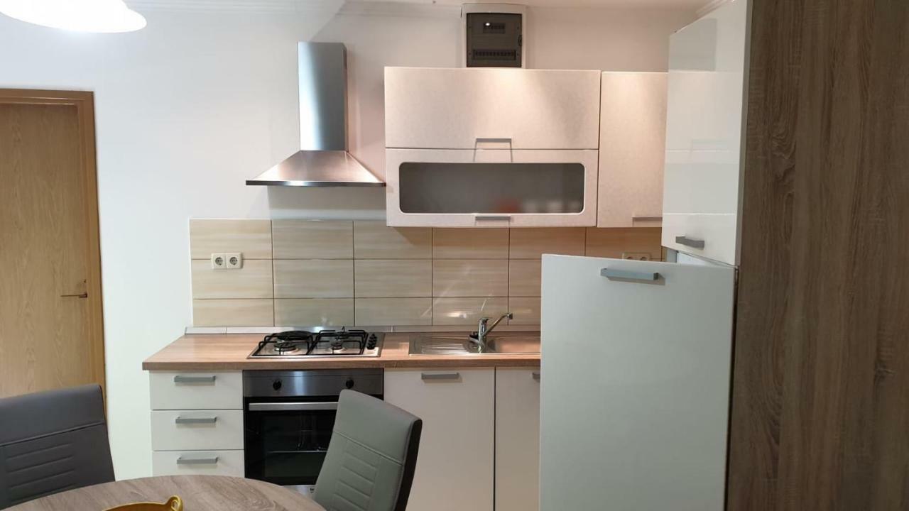 Apartmani Slavica ราบ ภายนอก รูปภาพ